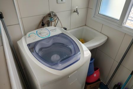 Apartamento para alugar com 64m², 2 quartos e 1 vagaÁrea de Serviço