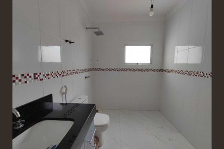 Casa de condomínio à venda com 333m², 4 quartos e 5 vagasBanheiro Suíte 3