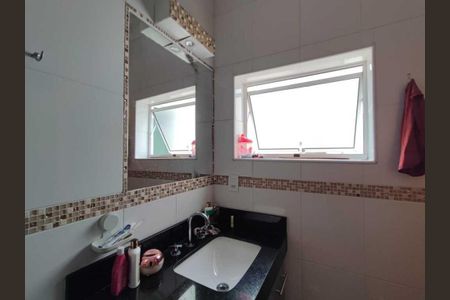 Casa de condomínio à venda com 333m², 4 quartos e 5 vagasBanheiro Suíte 4