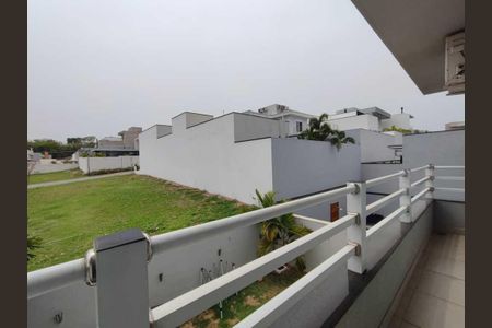 Casa de condomínio à venda com 333m², 4 quartos e 5 vagasVaranda Suíte