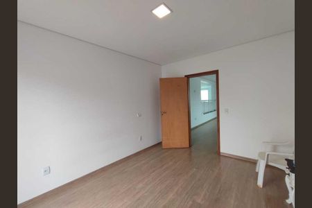 Casa de condomínio à venda com 333m², 4 quartos e 5 vagasQuarto Suíte 3