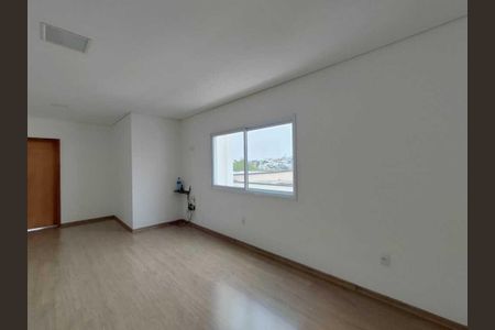 Casa de condomínio à venda com 333m², 4 quartos e 5 vagasSala de TV