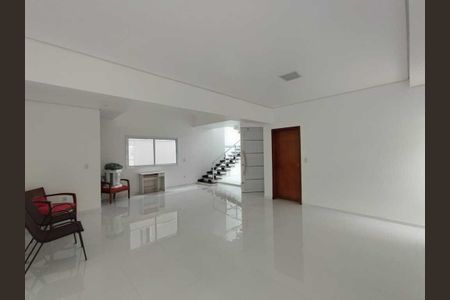 Casa de condomínio à venda com 333m², 4 quartos e 5 vagasSala