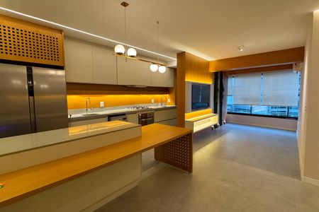 Apartamento para alugar com 75m², 2 quartos e 1 vagaSala