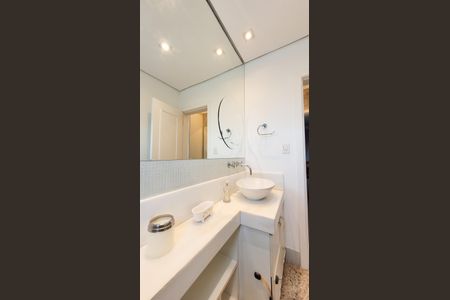 Apartamento para alugar com 140m², 3 quartos e 2 vagas Apartamento para alugar com 140m², 3 quartos e 2 vagasBanheiro da Suíte 3