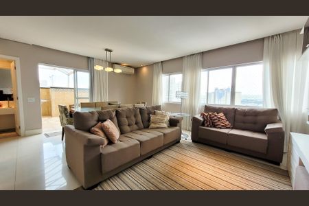 Apartamento para alugar com 140m², 3 quartos e 2 vagas Apartamento para alugar com 140m², 3 quartos e 2 vagasSala