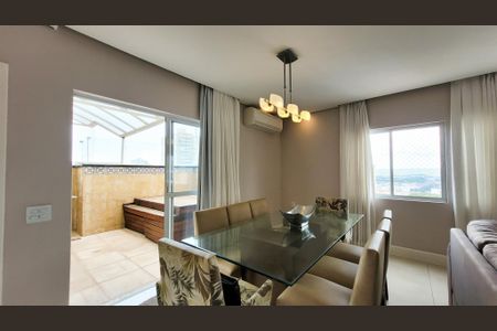 Apartamento para alugar com 140m², 3 quartos e 2 vagas Apartamento para alugar com 140m², 3 quartos e 2 vagasSala