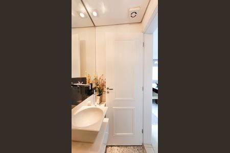 Apartamento para alugar com 140m², 3 quartos e 2 vagas Apartamento para alugar com 140m², 3 quartos e 2 vagasLavabo