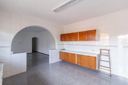 Casa à venda com 576m², 3 quartos e 6 vagasCozinha e área de serviço