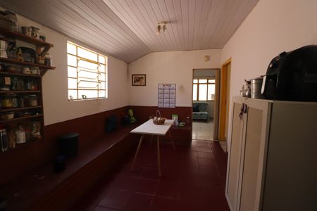 Casa à venda com 510m², 3 quartos e 3 vagasCozinha (casa 1)