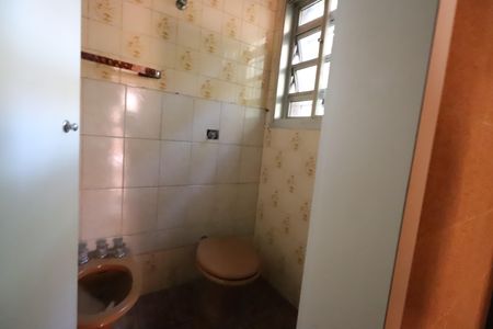 Casa à venda com 510m², 3 quartos e 3 vagasBanheiro (casa 2)