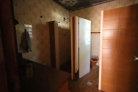 Casa à venda com 510m², 3 quartos e 3 vagasBanheiro (casa 2)