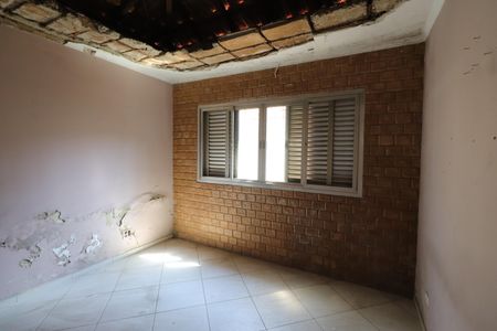 Casa à venda com 510m², 3 quartos e 3 vagasQuarto 2  (casa 2)