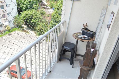 Apartamento à venda com 60m², 2 quartos e 1 vaga Apartamento à venda com 60m², 2 quartos e 1 vagaVaranda