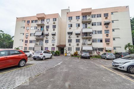 Apartamento à venda com 60m², 2 quartos e 1 vaga Apartamento à venda com 60m², 2 quartos e 1 vagaFachada