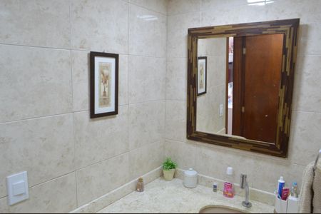 Apartamento à venda com 60m², 2 quartos e 1 vaga Apartamento à venda com 60m², 2 quartos e 1 vagaBanheiro