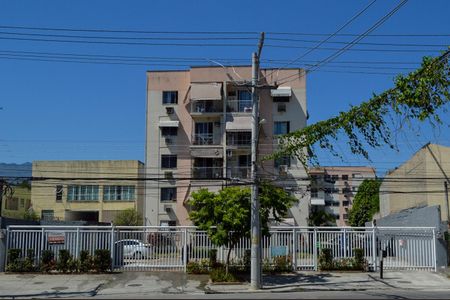 Apartamento à venda com 60m², 2 quartos e 1 vaga Apartamento à venda com 60m², 2 quartos e 1 vagaFachada