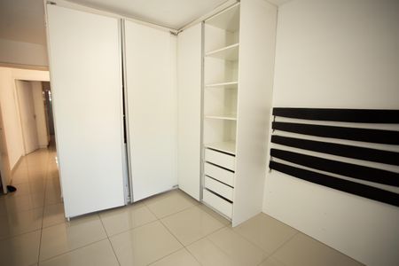 Casa à venda com 270m², 2 quartos e 2 vagasQUARTO 1