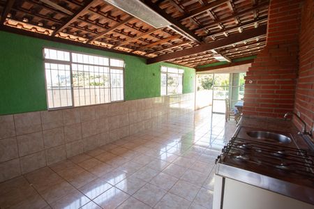 Casa à venda com 270m², 2 quartos e 2 vagasÁREA GOURMET