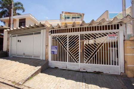 Casa à venda com 270m², 2 quartos e 2 vagasFACHADA