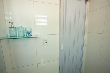 Casa à venda com 270m², 2 quartos e 2 vagasBANHEIRO QUARTO 2