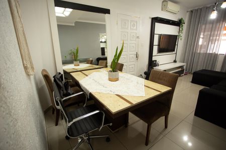 Casa à venda com 270m², 2 quartos e 2 vagasSALA DE JANTAR