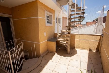 Casa à venda com 270m², 2 quartos e 2 vagasVARANDA QUARTO 2