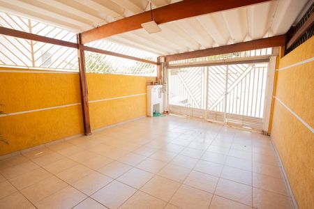 Casa à venda com 270m², 2 quartos e 2 vagasGARAGEM