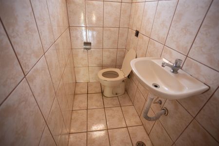 Casa à venda com 270m², 2 quartos e 2 vagasBANHEIRO ÁREA GOURMET