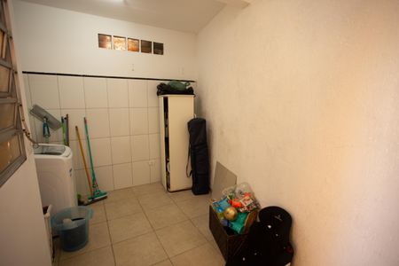 Casa à venda com 270m², 2 quartos e 2 vagasÁREA DE SERVIÇO