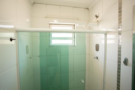 Casa à venda com 270m², 2 quartos e 2 vagasBANHEIRO QUARTO 2