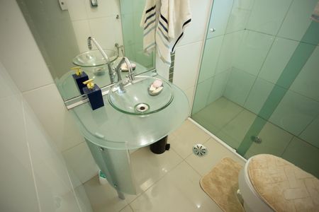 Casa à venda com 270m², 2 quartos e 2 vagasBANHEIRO QUARTO 1