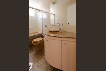 Apartamento à venda com 105m², 3 quartos e 2 vagasBanheiro