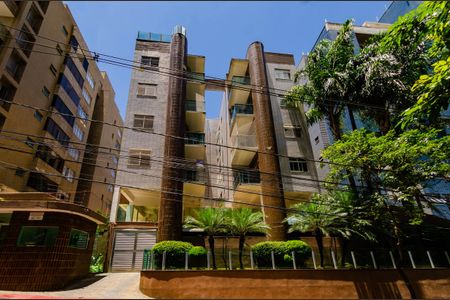 Apartamento à venda com 105m², 3 quartos e 2 vagasFachada