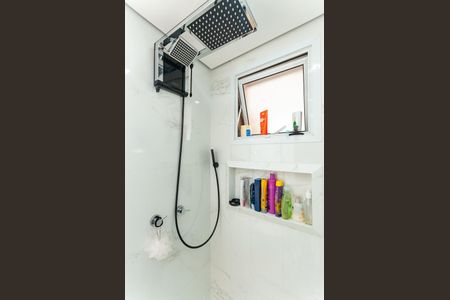 Casa à venda com 96m², 2 quartos e 2 vagasBanheiro do quarto 2 Suíte