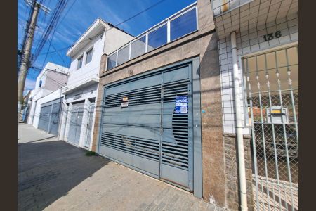 Casa à venda com 200m², 4 quartos e 2 vagas Casa à venda com 200m², 4 quartos e 2 vagasFachada Plaquinha