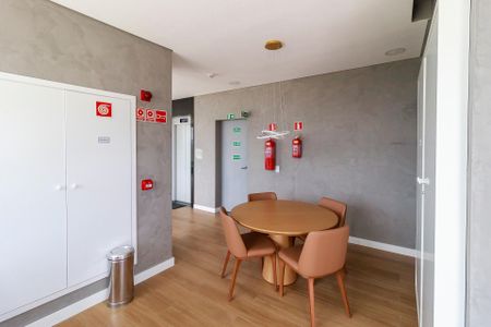 Studio para alugar com 24m², 0 quarto e sem vaga Studio para alugar com 24m², 0 quarto e sem vagaEspaço de Jogos
