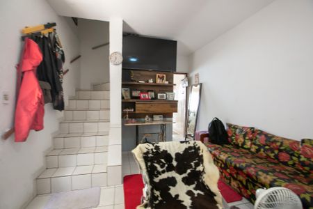 Casa à venda com 250m², 2 quartos e 2 vagasSala