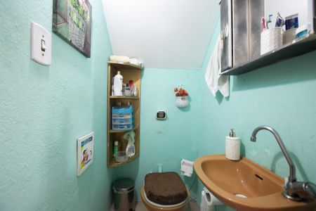 Casa à venda com 250m², 2 quartos e 2 vagasLavabo