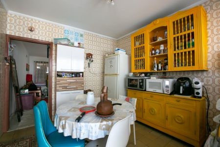 Casa à venda com 250m², 2 quartos e 2 vagasCozinha