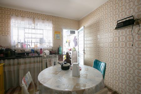 Casa à venda com 250m², 2 quartos e 2 vagasCozinha