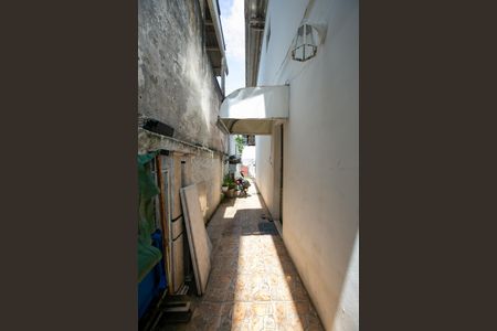 Casa à venda com 250m², 2 quartos e 2 vagasEntrada