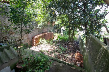 Casa à venda com 250m², 2 quartos e 2 vagasQuintal