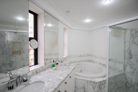 Apartamento para alugar com 130m², 3 quartos e 2 vagasBanheiro suíte 2