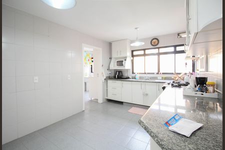 Apartamento para alugar com 130m², 3 quartos e 2 vagasCozinha