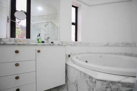Apartamento para alugar com 130m², 3 quartos e 2 vagasBanheiro suíte 2
