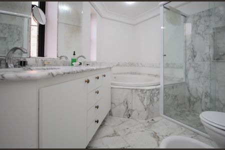 Apartamento para alugar com 130m², 3 quartos e 2 vagasBanheiro suíte 2