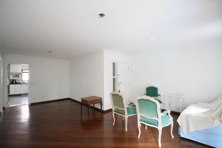 Apartamento para alugar com 130m², 3 quartos e 2 vagasSala