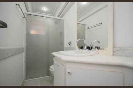 Apartamento para alugar com 130m², 3 quartos e 2 vagasBanheiro Social