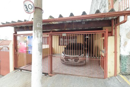 Casa à venda com 201m², 3 quartos e 2 vagasFachada